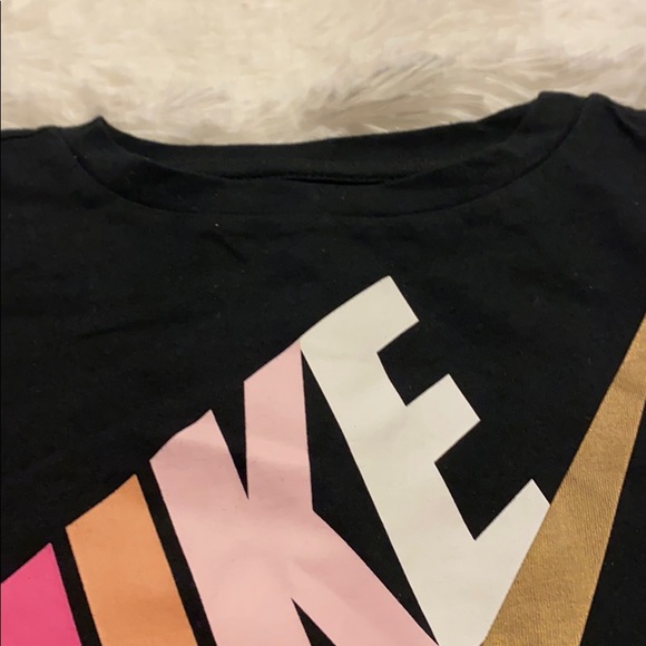 T-shirt - Picture 2 of 8